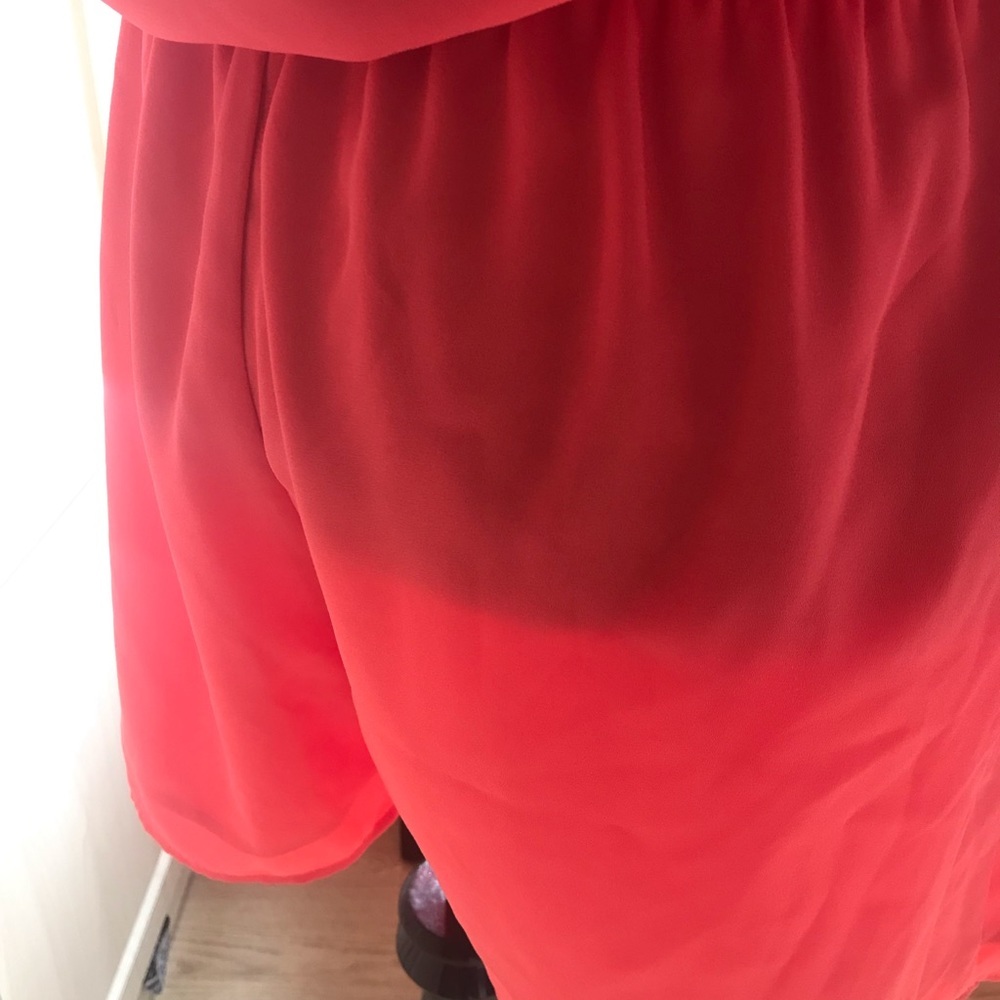 Alex and Alex NWT Coral OFF OR ON SHOULDER ROMPER - Picture 6 of 8